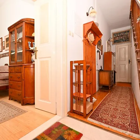 Palace Andreis Prázdninový dům *