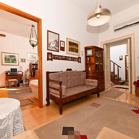 Palace Andreis Hébergement de vacances Trogir