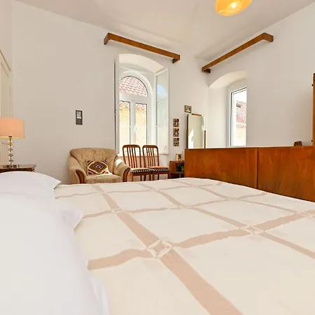 Palace Andreis *