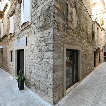 Palace Andreis