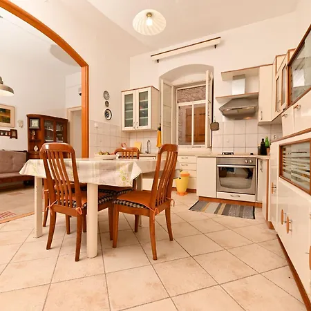 Palace Andreis