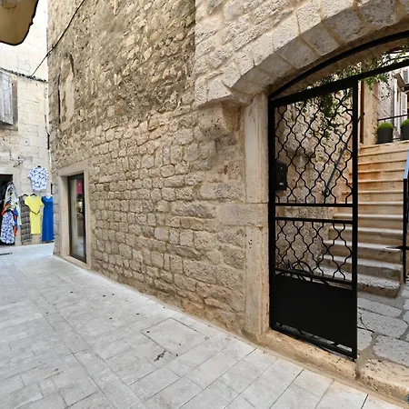 Palace Andreis Trogir