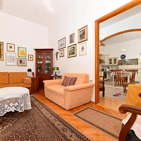 Palace Andreis